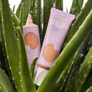 Тональная основа-тинт essence Увлажняющая Skin tint 40