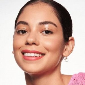 Хайлайтер жидкий essence Baby Got Glow liquid Highlighter 10