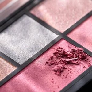 Палетка теней для век Catrice The Soft Peony Eyeshadow Palette