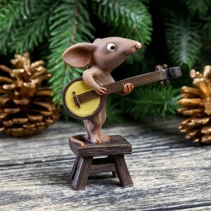Сувенир полистоун миниатюра "Мышонок-гитарист" 7х6х3,5 см