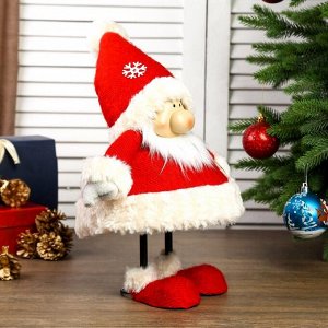 Кукла интерьерная "Дедушка Мороз в красном кафтане и колпаке со снежинками" 44х21х31 см