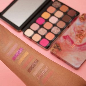 Палетка теней Makeup Revolution Forever Flawless Affinity