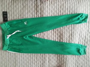 Спортивные брюки. Зелёные с лампасами