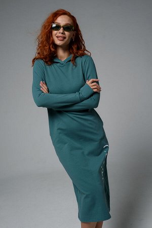 8520 Платье с капюшоном