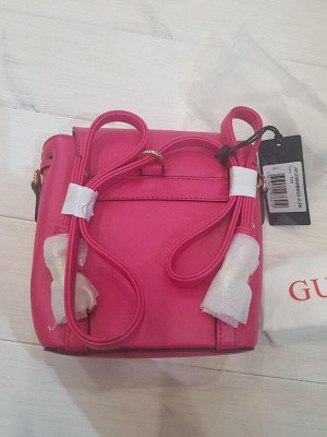 рюкзак Guess