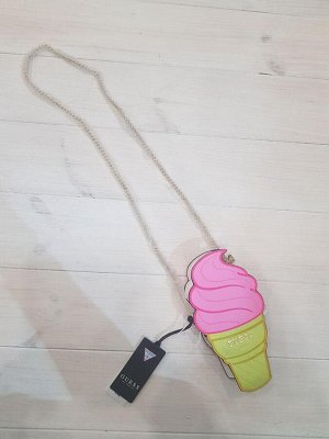 сумочка Guess