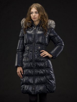 Легкое зимнее пальто (пух) р 48-50