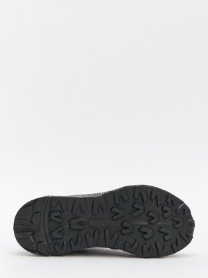 Женские кроссовки