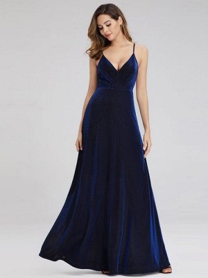 Вечернее длинное синее платье с V-образным вырезом  на тонких бретельках из блестящей ткани