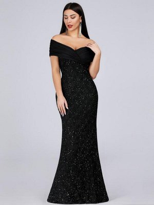 Вечернее длинное черное платье-русалка с открытыми плечами и блестками