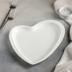 Блюдо «Сердце», 24?27?3 см, цвет белый