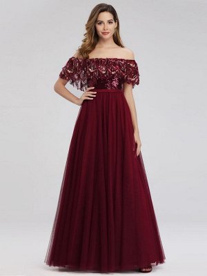 Вечернее длинное бордовое платье с блестящим топом и открытыми плечами