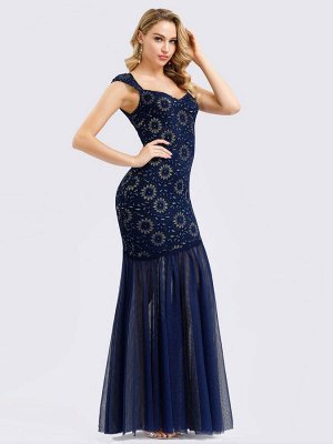 Вечернее длинное темно-синее платье-русалка с V-образным вырезом.