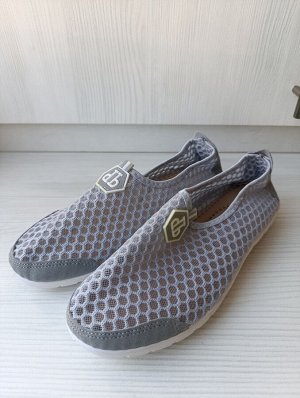Кроссовки женские летние 37р