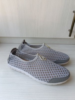 Кроссовки женские летние 37р
