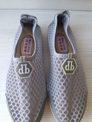 Кроссовки женские летние 37р
