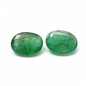 Кабошон изумруд овал огранка 5*7мм, 0,6ct