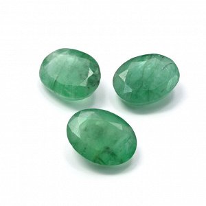 Кабошон изумруд овал 6*8мм в ювелирной огранке, 1,1ct