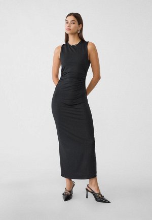 Платье Длинное платье с открытой спиной (Langes Kleid mit freiem R?cken) Длинное облегающее фигуру платье без рукавов с круглым вырезом. Открытая спина, оборчатая ткань с эффектом запаха по бокам.