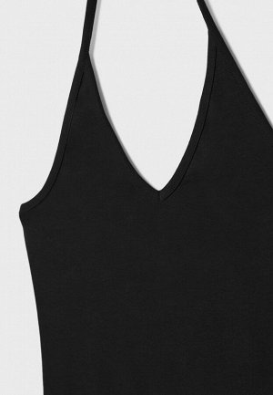 Платье Короткое платье с вырезом халтер (Kurzes Kleid mit Neckholder) Короткое облегающее платье с открытыми плечами, V-образным вырезом и регулируемым воротником-хомутом.