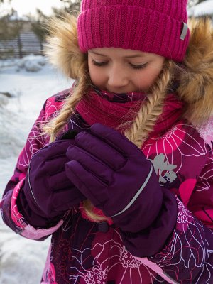 Перчатки Зимние перчатки из мембранной ткани эргономичного кроя на хлопковой подкладке. Современный материал  отталкивает с поверхности изделия влагу и грязь, защищает от ветра, позволяет телу дышать.