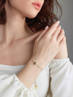 Милый браслет с янтарной вставкой зеленого оттенка «Божья коровка»