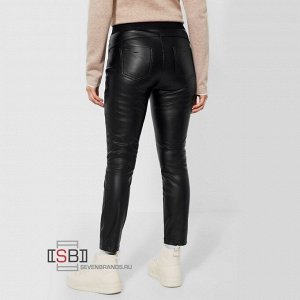 375761, Black