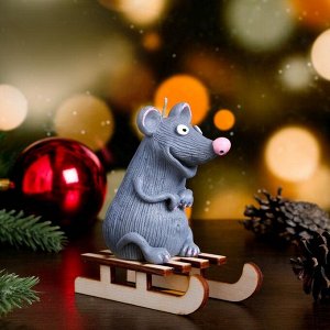 Свеча декоративная "Мышка на санках", 12-11-5,5 см