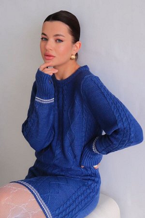 Платье вязаное с узорами синее