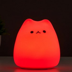 Фигурка светящаяся RISALUX «Антистресс мякиш котёнок», LED-ночник, RGB, от батареек 3ААА, 9.5x9.5x10.5 см