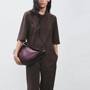 Сумка Одна из самых модных и популярных моделей бренда &quot; ZARA &quot;.
Материал : экокожа
Размер: см.фото