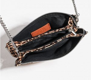 Сумка Сумка-клатч&nbsp; бренда &quot; ZARA &quot;.3 независимых отделенияИзысканный стиль и высокое качество.
Материал : экокожа
Размер: см.фото