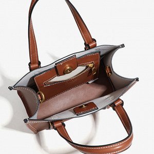 Сумка Сумка бренда &quot; ZARA &quot;- это всегда отменный стиль и высокое качество.Комплектуется 2-мя длинными ремнями: узким кожаным и широким тканевым.
Материал : экокожа + спец.сумочный водонепрон