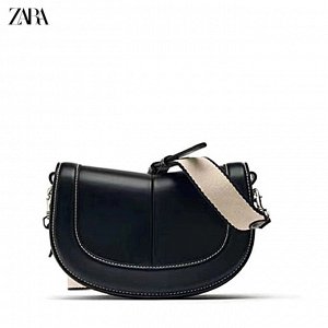 Сумка Сумка бренда &quot; ZARA &quot;- это всегда отменный стиль и высокое качество.Комплектуется 2-мя длинными ремнями: узким кожаным и широким тканевым.
Материал : экокожа
Размер: см.фото