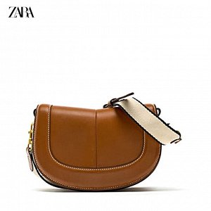 Сумка Сумка бренда &quot; ZARA &quot;- это всегда отменный стиль и высокое качество.Комплектуется 2-мя длинными ремнями: узким кожаным и широким тканевым.
Материал : экокожа
Размер: см.фото