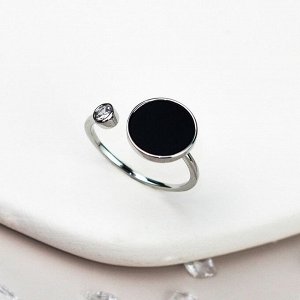 Кольцо Бижутерный сплав гальваническое покрытие, Цвет металла - Белый, Вставка - Оникс/ Кубический цирконий.