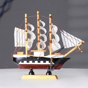 Сувенирная модель корабля «Фараон», борты чёрные, каюты, 3 мачты, белые паруса в полоску
