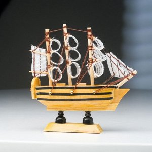 Сувенирная модель корабля «Ла Фудр», 3x10x10 см