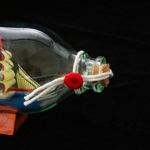 Корабль в бутылке «Есения», треугольные паруса, 14x6x8 см, МИКС