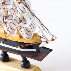 Сувенирная модель корабля «Джейн Гай», 3x10x10 см