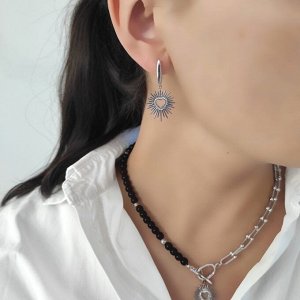Серьги с чёрным агатом и подвеской солнце