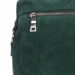 Сумка  20 см x 32 см x 14,5 cm  (высота x длина  x ширина ) Элегантная сумочка мягкой формы, носится на плече или в руке, закрывается на молнию. Снаружи на передней и задней стенке вместительный карма