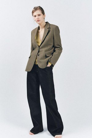 пиджак ЦВЕТ как на первом фото КЛЕТЧАТЫЙ БЛЕЙЗЕР КОЛЛЕКЦИЯ ZW (KARIERTER BLAZER ZW COLLECTION) Блейзер ZARA WOMAN COLLECTION из шерстяной пряжи с добавлением 25% шерсти. Воротник с зубчатыми лацканами