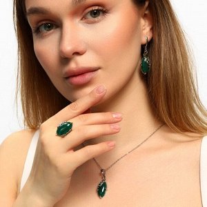 Крупный комплект ювелирной бижутерии серьги, кулон и кольцо 18 р, покрытие: посеребрение, вставка: искусственый камень, цвет: зеленый, арт.213.316-18