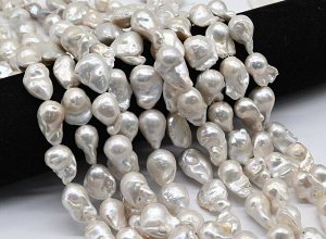 Бусины из жемчуга барочного 15*20мм белый, 39см, 18 бусин