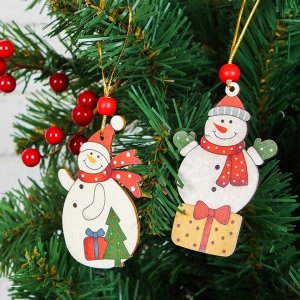 Подвеска новогодняя «Снеговик с подарочками», МИКС
