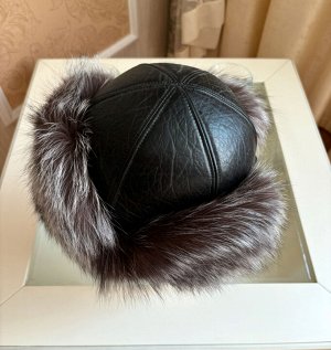 Шапка женская. Новая