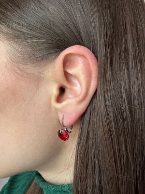 CRYSTAL SHIK Серьги с красным фианитом на французской застежке
