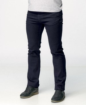 Джинсы Классические пятикарманные джинсы прямого кроя с застежкой на молнию и пуговицу. 
Состав: 82% - хлопок, 12%-вискоза, 6% - эластан.
Страна производства: КНР.
Сезон: Демисезонные.