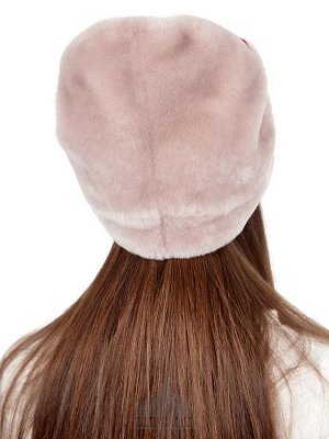Женская удлинённая шапка из мутонаНатела